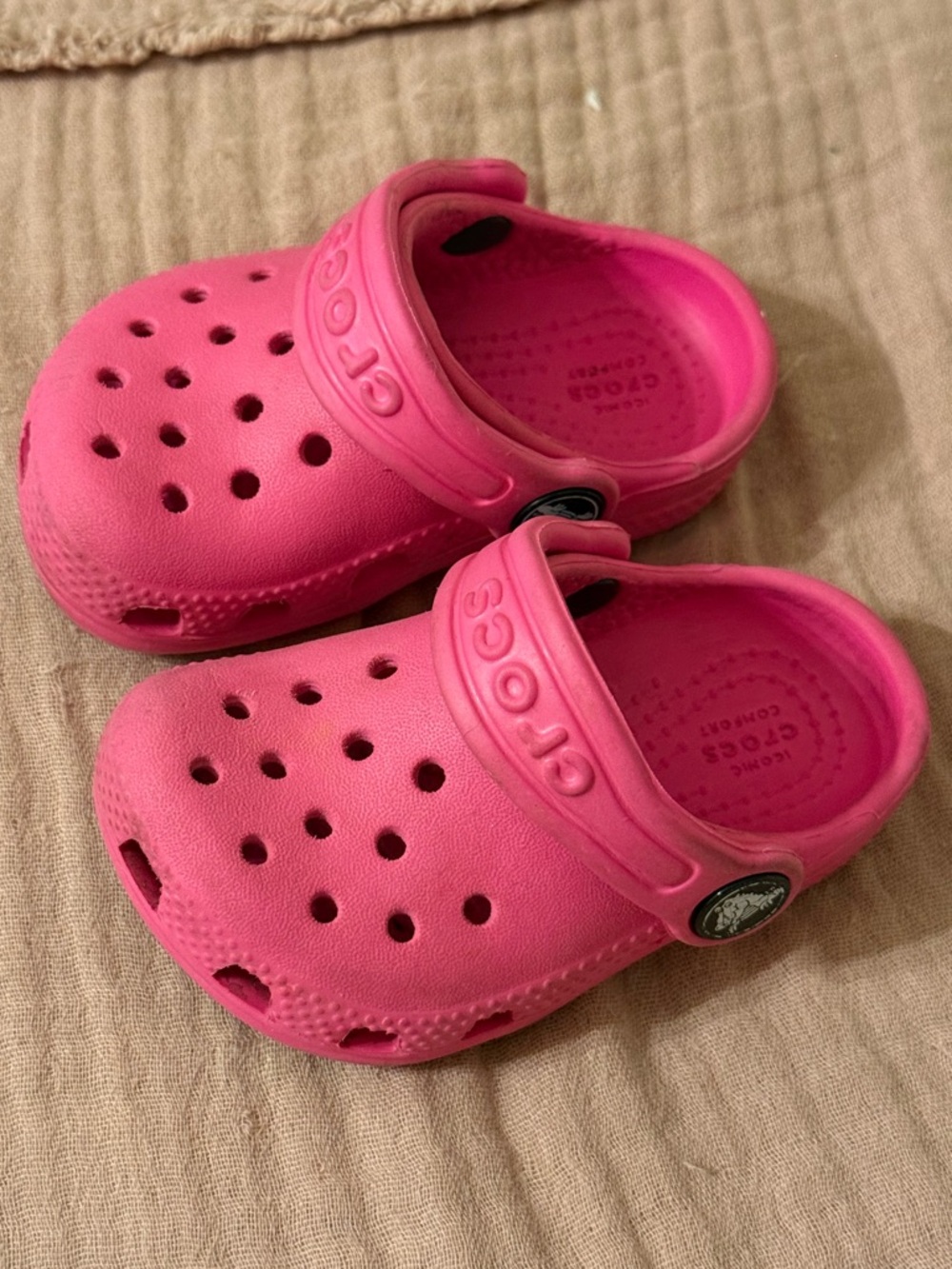 CROCS Kids Classic Clog Pink size 4